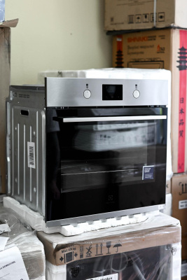 Электрический духовой шкаф Electrolux KOFGH70TX