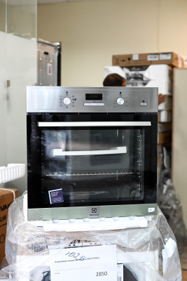 Электрический духовой шкаф Electrolux SteamBake 600 EOD3H70X