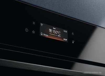 Электрический духовой шкаф Electrolux EOC8P39WZ