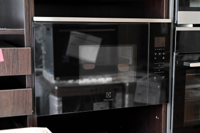 Микроволновая печь Electrolux KMFE172TEX