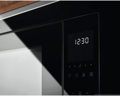 Микроволновая печь Electrolux LMS4253TBX