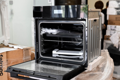 Электрический духовой шкаф Electrolux AssistedCooking SENSE 800 KOEBP39WZ