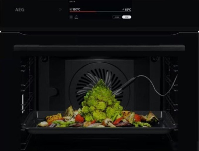 Электрический духовой шкаф AEG NBT9P831AB