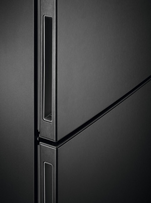 Холодильник AEG RCB736E7MB