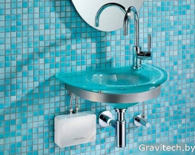 Проточный электрический водонагреватель Electrolux NP6 Aquatronic 2.0