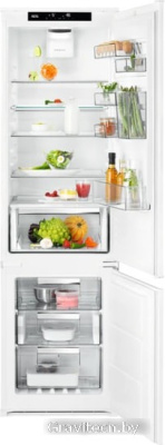 Холодильник AEG SCR819F8FS