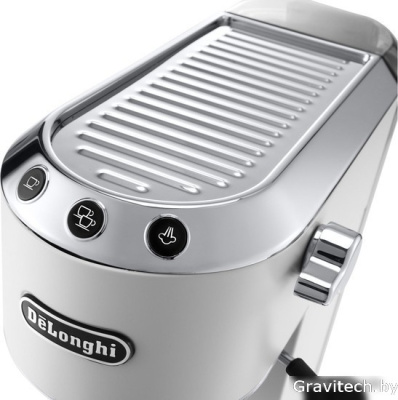 Рожковая помповая кофеварка DeLonghi Dedica EC 685.W