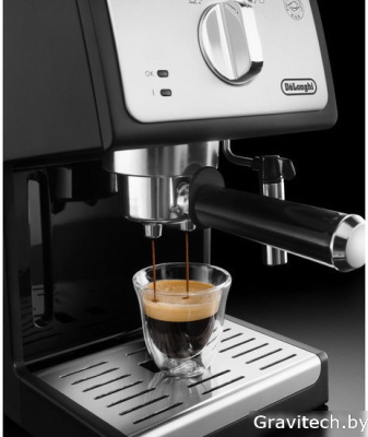 Рожковая помповая кофеварка DeLonghi Active Line ECP 33.21.BK
